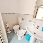 Travelliving •casa Margarita•, Beachfront Appartement Marina di Ragusa