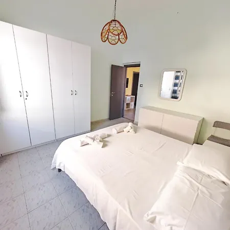 Διαμέρισμα Travelliving •casa Margarita•, Beachfront Marina di Ragusa