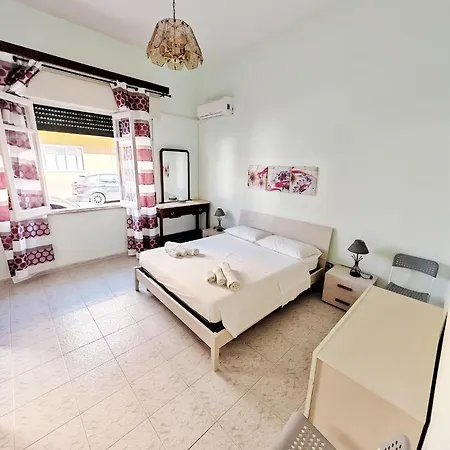Travelliving •casa Margarita•, Beachfront Appartement Marina di Ragusa