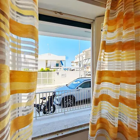 Travelliving •casa Margarita•, Beachfront Marina di Ragusa